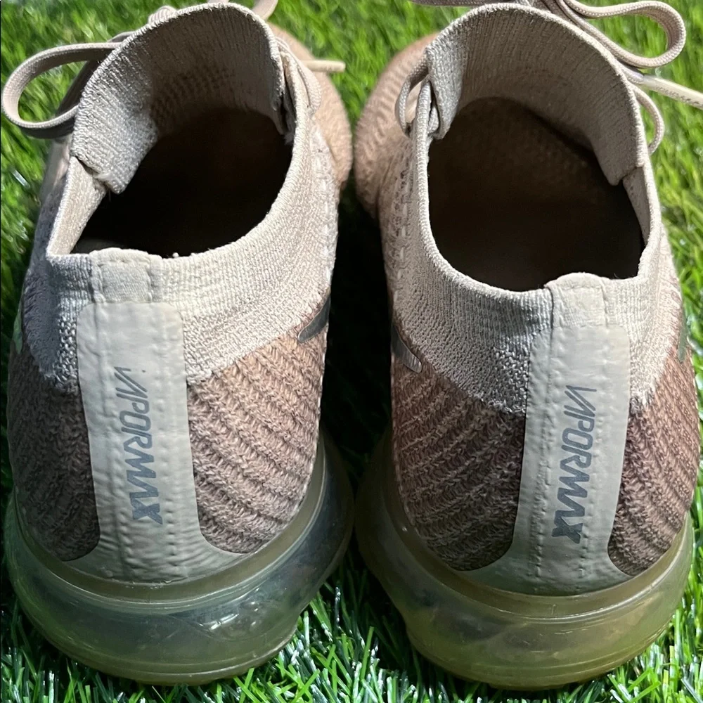 Nike Women’sFlyKnit  vapormaxKnit Lace-Up Sneakers - Light Beige
